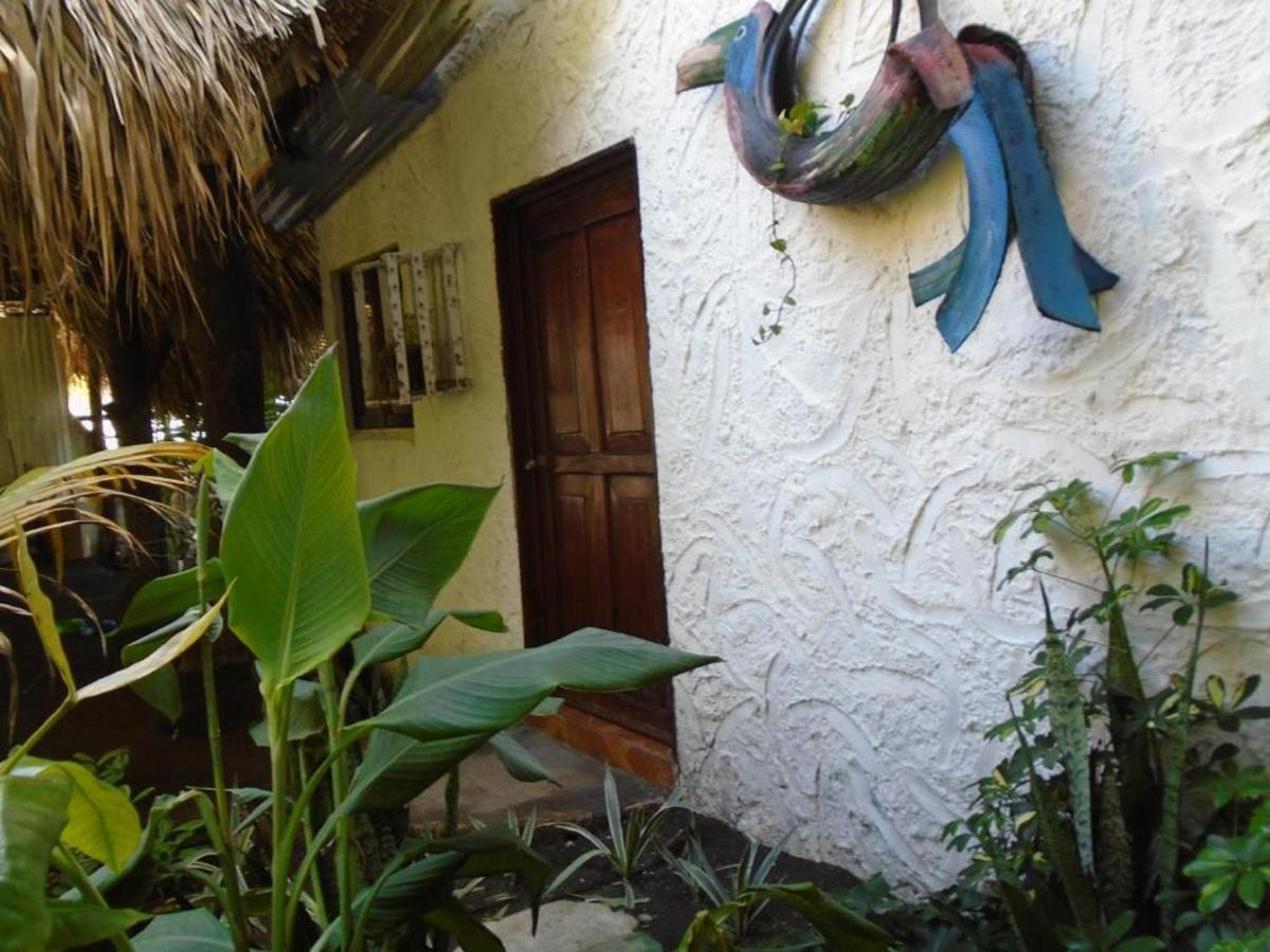 Marbella Eco Lodge Monterrico Exterior foto